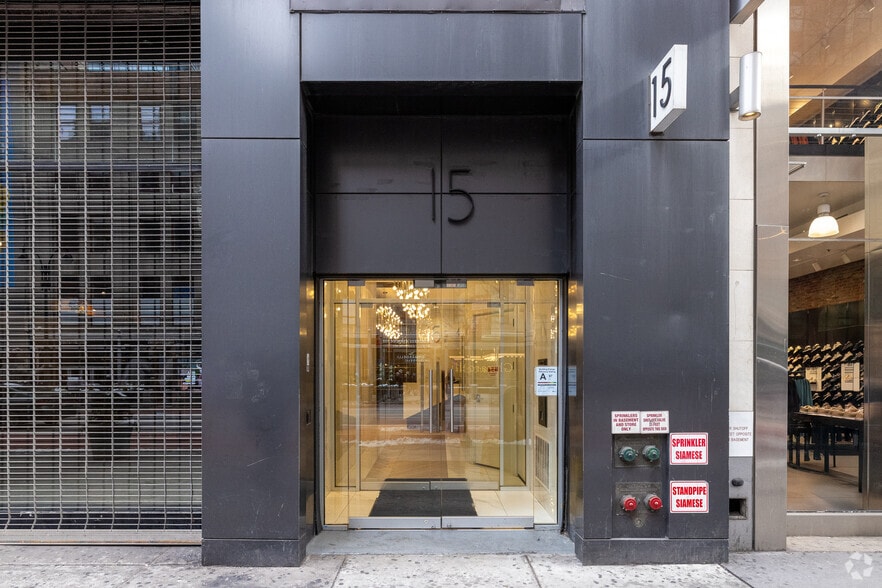More Photos Of 15 W 34th St, New York Office For Sale