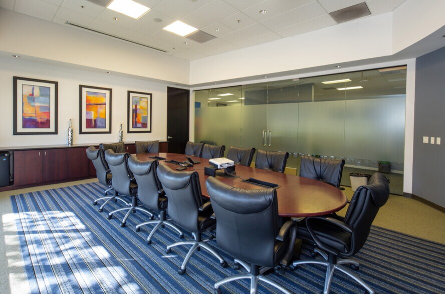 More Photos Of 2900 Collier Canyon Rd, Livermore Showroom For Sale