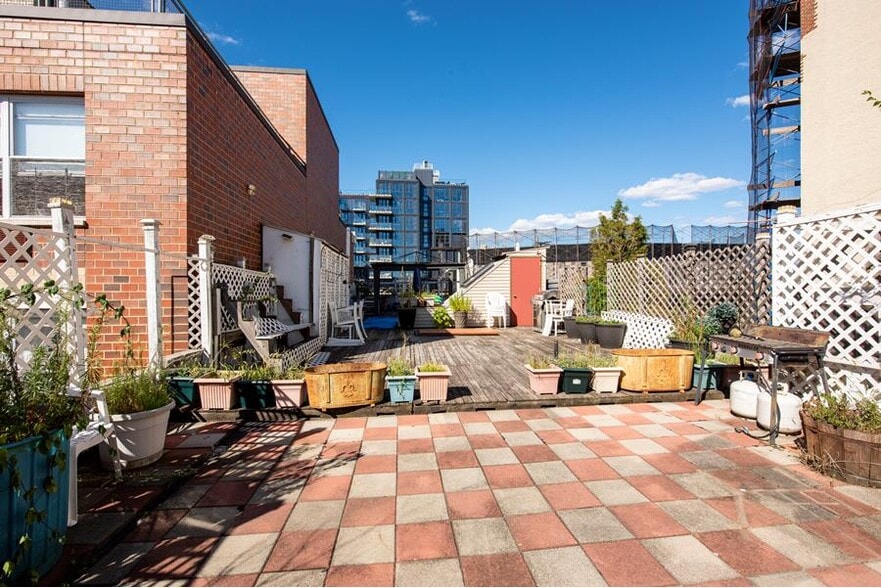 More Photos Of , New York Unknown For Sale