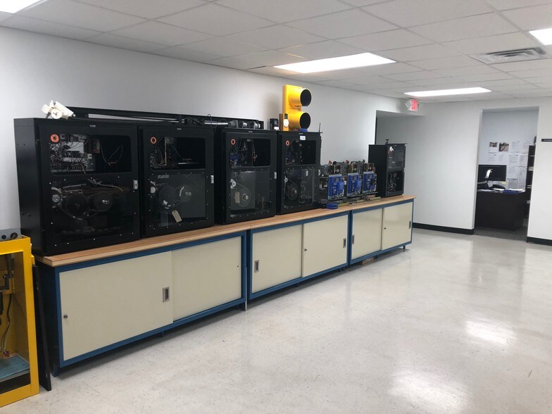 More Photos Of 3121 Hartsfield Rd, Tallahassee Light Manufacturing For Sale