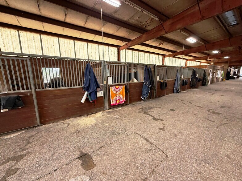More Photos Of 12310 Gammon rd, Providence Horse Stables For Sale