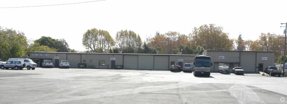 More Photos Of 536 Lewelling Blvd, San Leandro Light Distribution For Lease