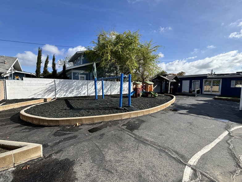 More Photos Of 272 S Glassell St, Orange Schools For Lease