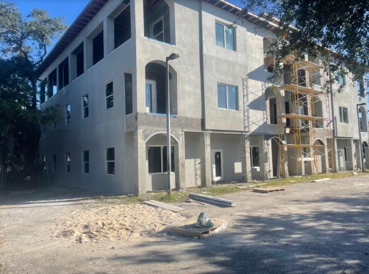 More Photos Of 2641 Fruitville Rd, Sarasota Medical For Sale