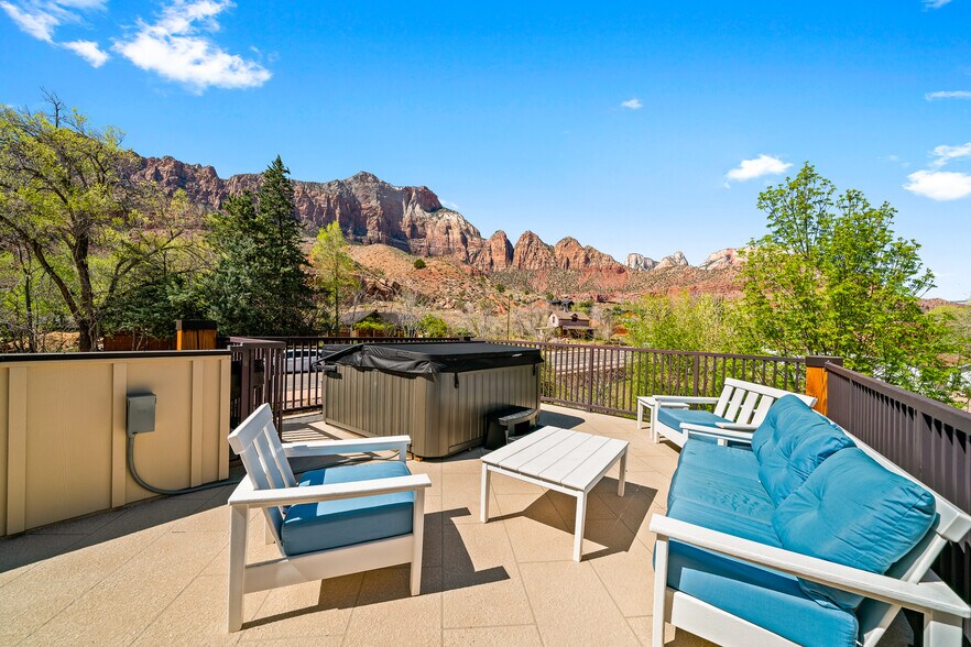 More Photos Of 1101 Zion Park Blvd, Springdale Specialty For Sale