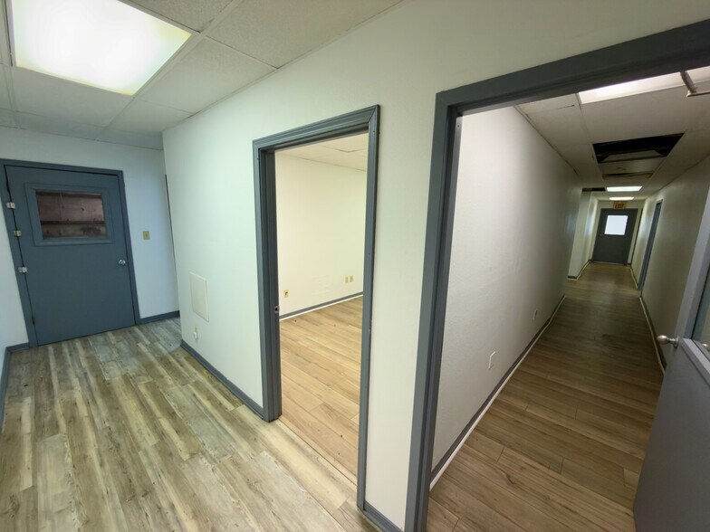 More Photos Of 3885 N Palafox Hwy, Pensacola Warehouse For Sale