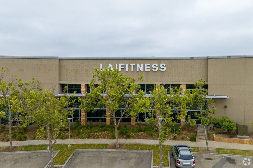 More Photos Of 125 N Twin Oaks Valley Rd, San Marcos Health Club For Sale