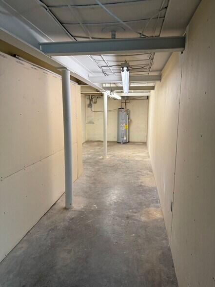 More Photos Of 578 Susquehanna Blvd, Hazleton Freestanding For Lease