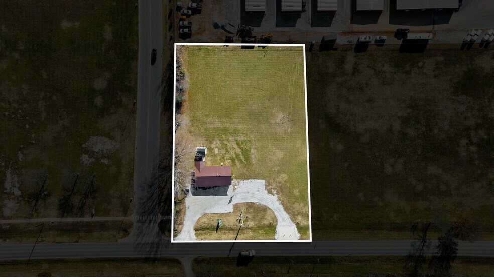 More Photos Of 1997 W Pickens Rd, Pea Ridge Office For Sale