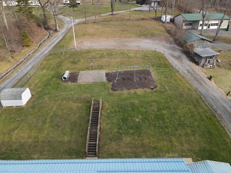 More Photos Of 50 Nicklow Rd, Bruceton Mills Daycare Center For Sale