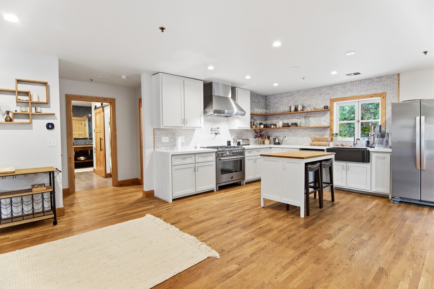 More Photos Of 107 Sacramento St, Nevada City Restaurant For Sale