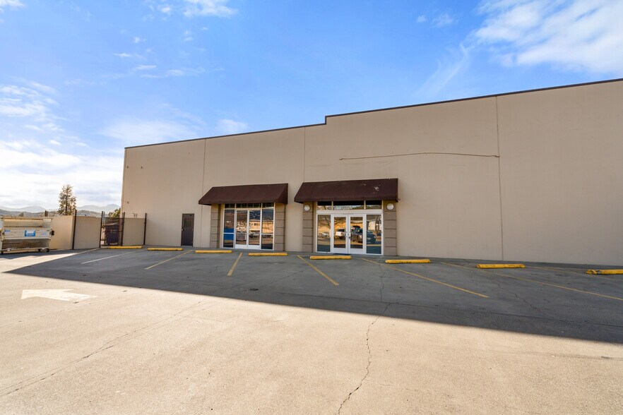 Primary Photo Of 304-350 NE Agness Ave, Grants Pass Unknown For Lease