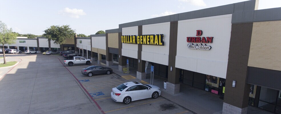 More Photos Of 2801-2853 Central Dr, Bedford Unknown For Lease