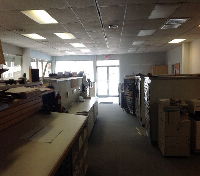 More Photos Of 912 Old Colony Rd, Meriden Warehouse For Lease