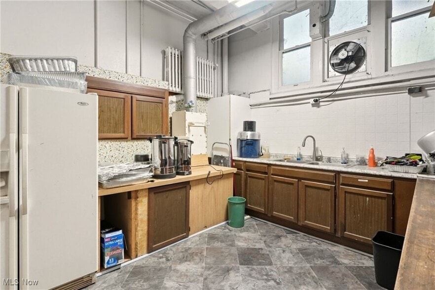 More Photos Of 742 Johnston St, Akron Religious Facility For Sale