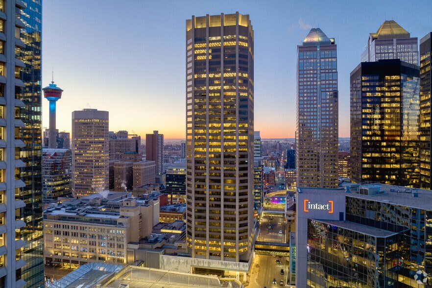 More Photos Of 700 2 St SW, Calgary Office For Lease