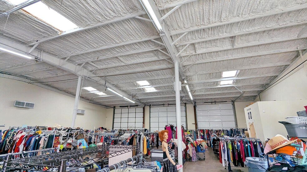 More Photos Of 120 W Peak Blvd, Muskogee Freestanding For Sale