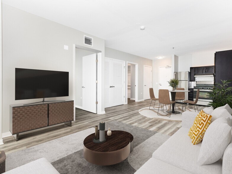 More Photos Of 6418 N Sheridan Rd, Chicago Apartments For Lease