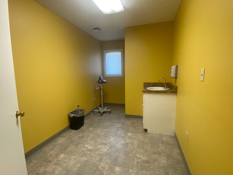 More Photos Of 310 Tyler St, West Memphis Medical For Lease