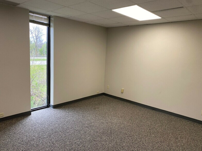 More Photos Of 3500 S Phillips Ave, Sioux Falls Office For Lease