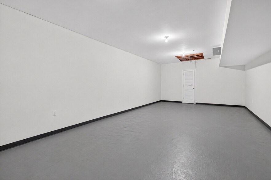 More Photos Of 655 76th St, Brooklyn Healthcare For Sale