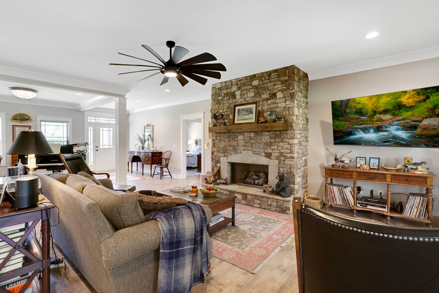 More Photos Of , Young Harris Specialty For Sale