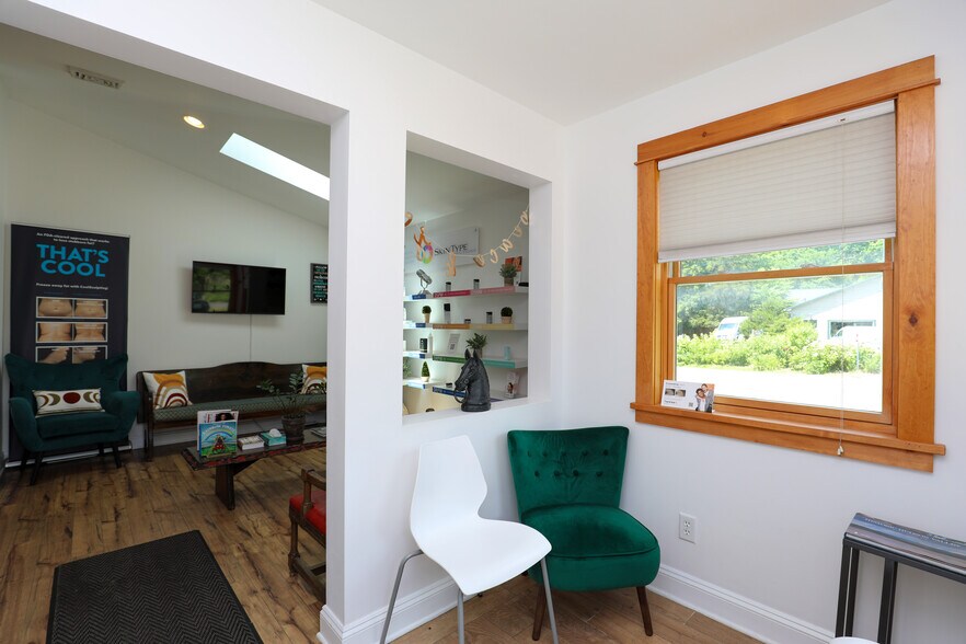 More Photos Of 216 Rt. 32, New Paltz Medical For Sale