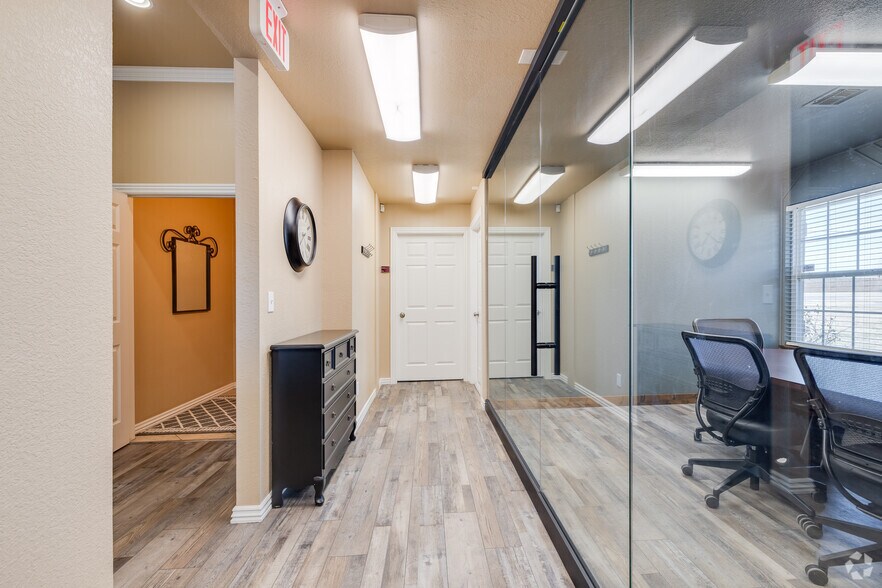 More Photos Of 8813 N 145th East Ave, Owasso Office Residential For Sale