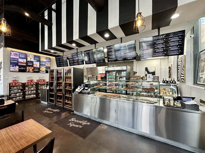 More Photos Of 61 S Fair Oaks Ave, Pasadena Restaurant For Lease