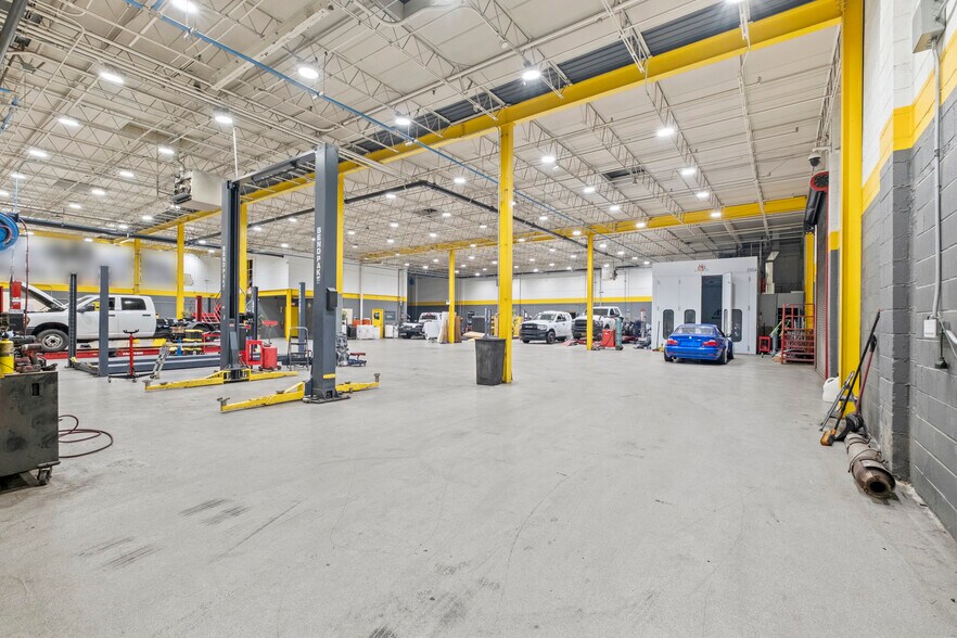 More Photos Of 1529 N 31st Ave, Melrose Park Truck Terminal For Lease