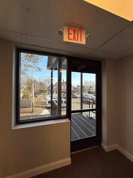 More Photos Of 76 Summer St, Fitchburg Office For Sale