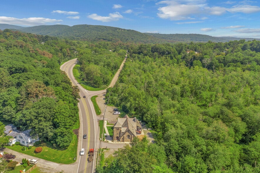 More Photos Of 1715 E Main St, Mohegan Lake Restaurant For Sale