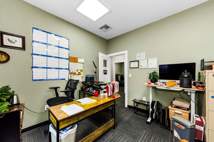 More Photos Of 11748 La Madera Blvd, Port Richey Office For Sale