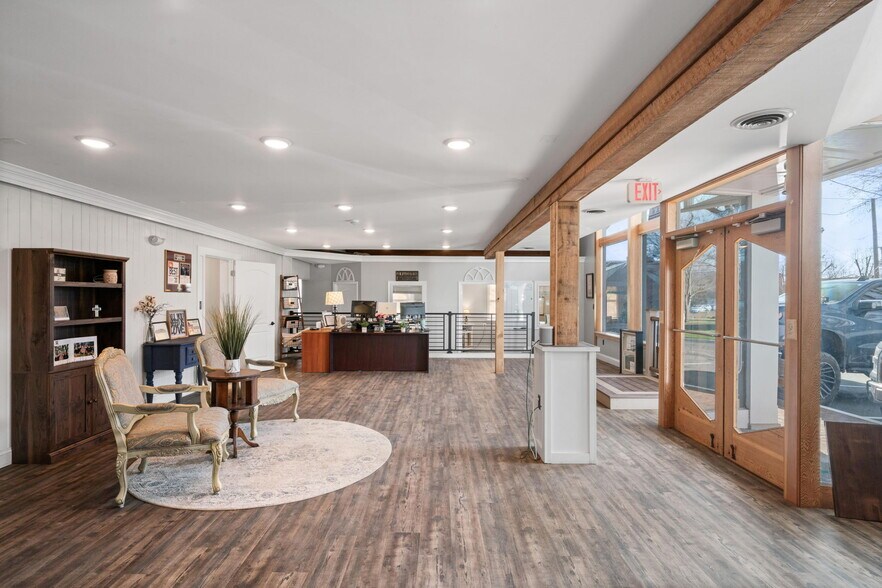 More Photos Of 101 E Marshall St, Remington Storefront Retail Office For Sale