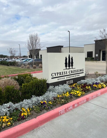 More Photos Of 8118 Fry Rd, Cypress Office For Lease