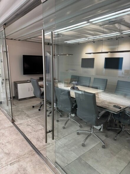 More Photos Of 823 N Harbor Blvd, Fullerton Medical For Sale