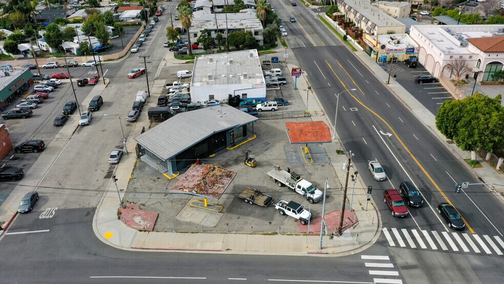 More Photos Of 14609 S Meyer St, San Fernando Auto Repair For Lease