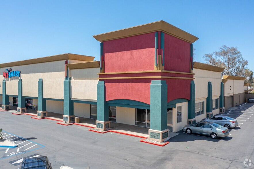 More Photos Of 385-421 N Escondido Blvd, Escondido Unknown For Lease