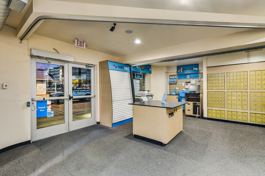 More Photos Of 1101 W 34th St, Austin Freestanding For Sale