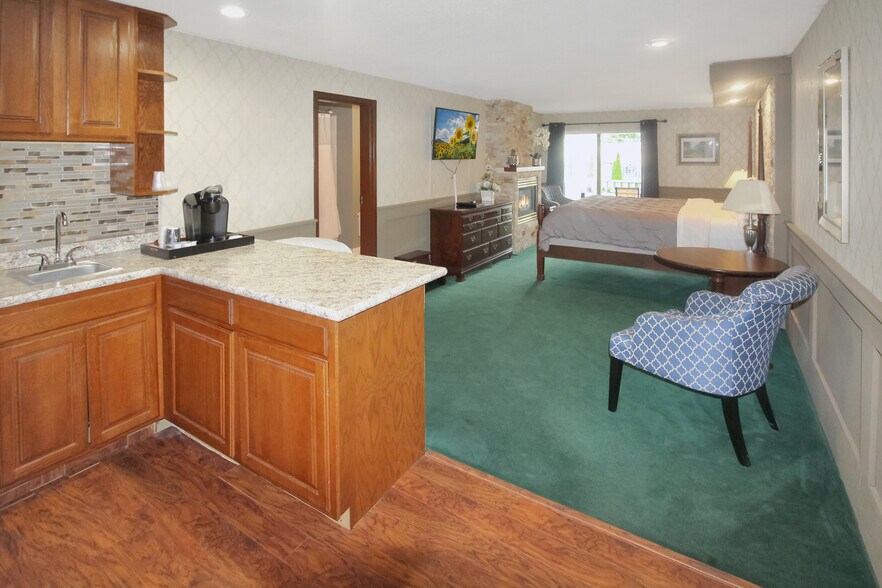 More Photos Of 115 W Lake Rd, Mayville Hotel For Sale