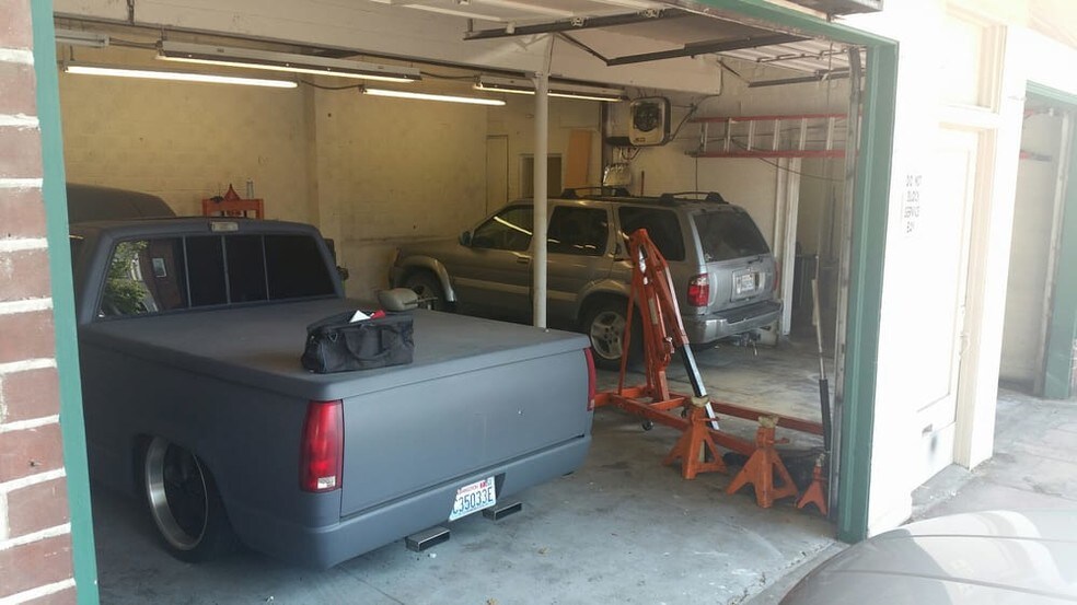 More Photos Of 2425 Main St, Vancouver Storefront Retail Office For Lease