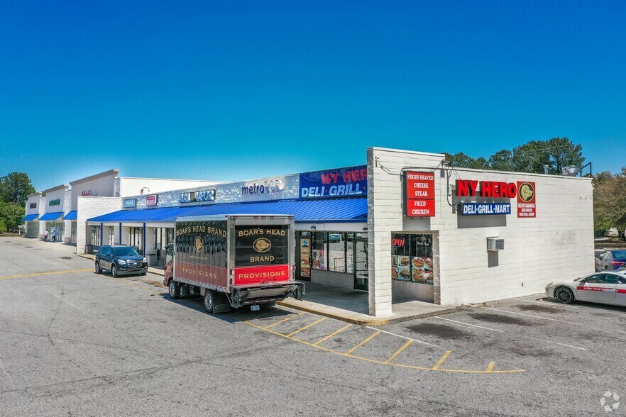 More Photos Of 3616-3650 Ramsey St, Fayetteville Freestanding For Lease