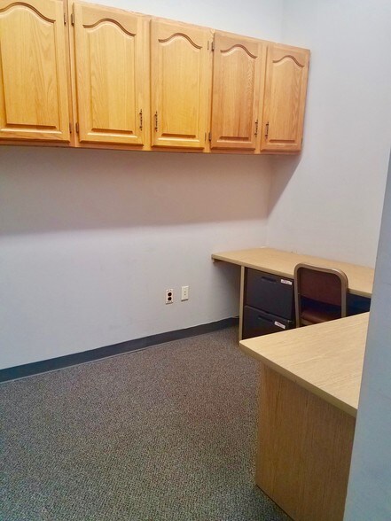 More Photos Of 112 Merrick Rd, Lynbrook Office For Lease