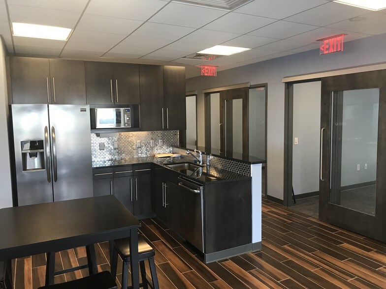 More Photos Of 170 Meeting St, Charleston Office For Lease