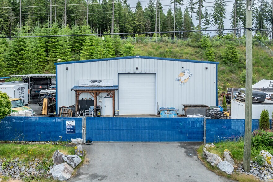 More Photos Of 12990 Lilley Dr, Maple Ridge Manufacturing For Sale