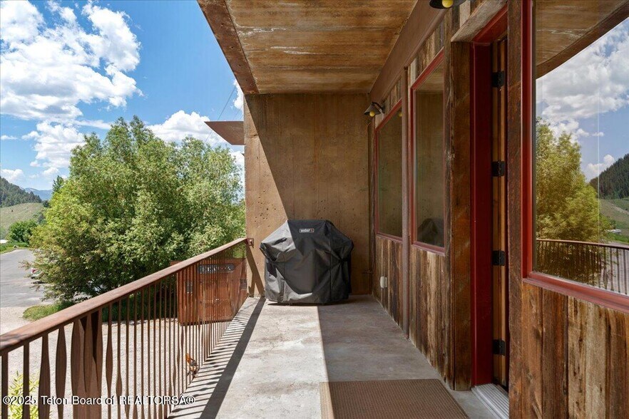 More Photos Of 1023 Budge Dr, Jackson Apartments For Sale