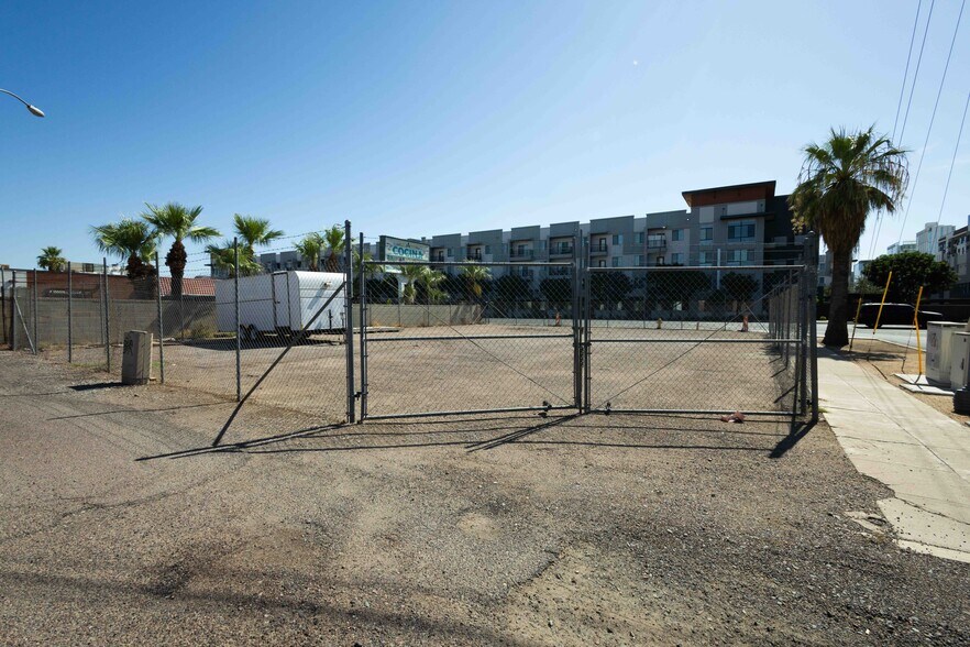 More Photos Of 718 W Polk St, Phoenix Manufacturing For Sale
