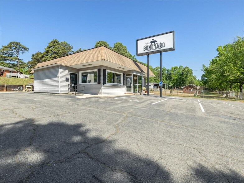 More Photos Of 919 N 2nd Ave, Siler City Restaurant For Sale