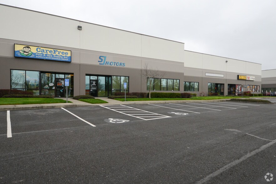 More Photos Of 14811 NE Airport Way, Portland Warehouse For Lease