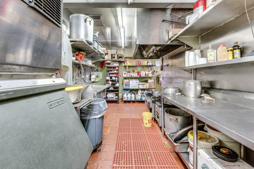 More Photos Of 3162 Martin Luther King Jr Blvd, Lynwood Restaurant For Sale